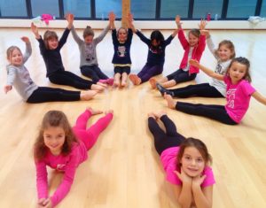 Petites danseuses en cours