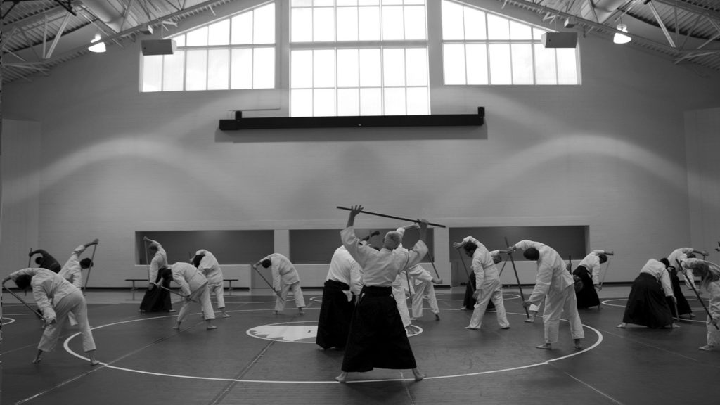 Séance en salle d'Aïkido