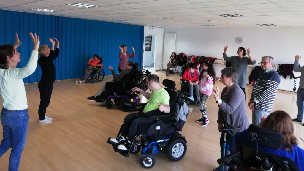 Pratique en salle de Handidanse